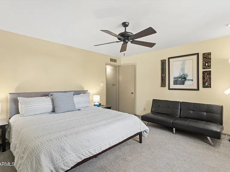 6922 E Exeter Blvd — Photo 38