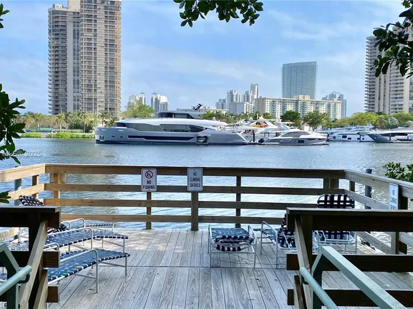 19901 E Country Club Dr #2103, Aventura, FL 33180