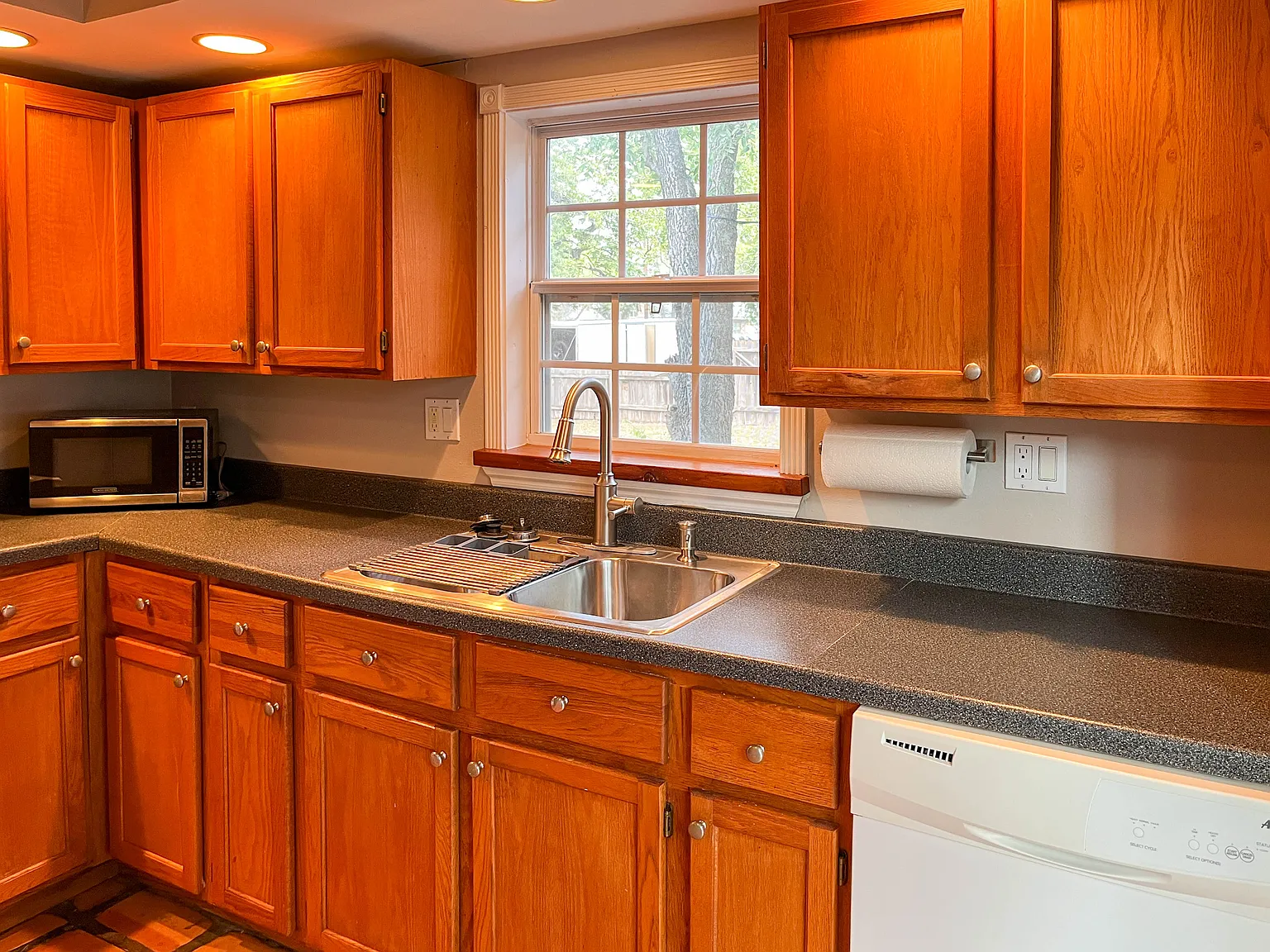 1509A Newton St — Photo 4