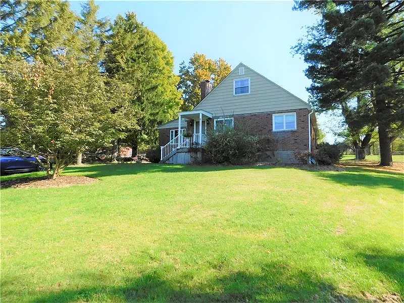 1176 Hunter Rd photo 1