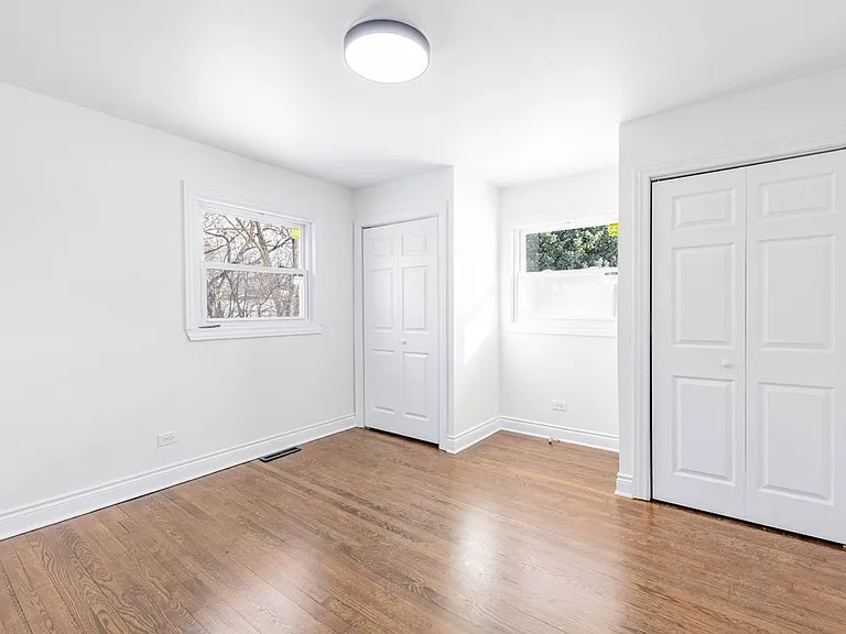 4120 Greenbrier Ln — Photo 9