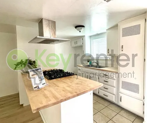 5614 Hillsdale Blvd #A Photo 1