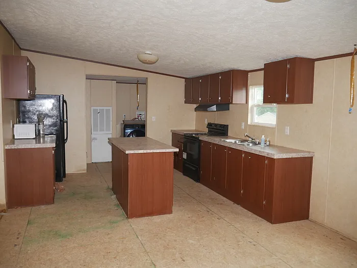 315 Barricks Rd #139 — Photo 4