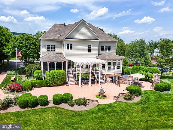 2nd image of 41601 Swiftwater Dr
