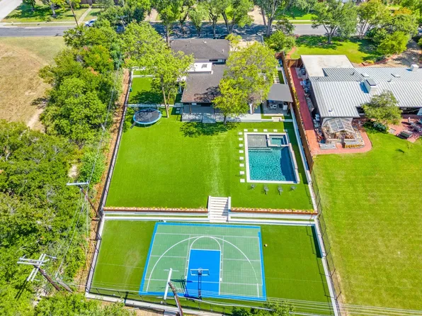 9755 Van Dyke Rd, Dallas, TX 75218