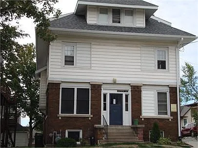 810 W 25th St — Photo 16
