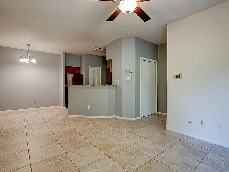2450 Wickersham Ln #1303 — Photo 7