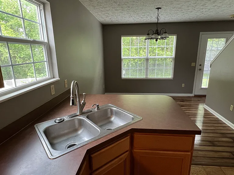 2494 Cedar Creek Ln — Photo 13