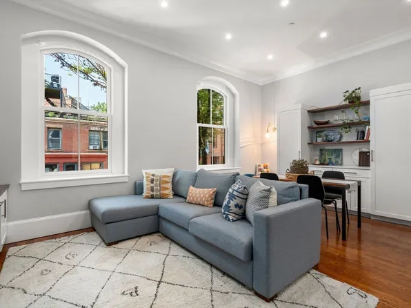 5 Dwight St #2, Boston, MA 02118