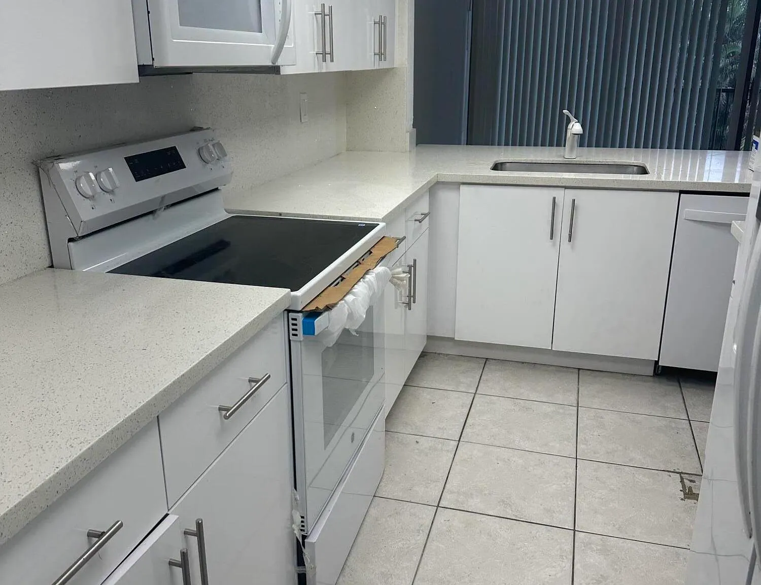 2 bed, 2.5 bath, 1230 sqft, $2,475 — Photo 3