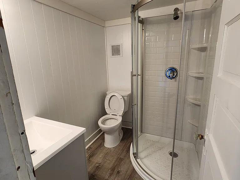 249 Washington St #6 — Photo 2