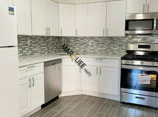 31-51 37th St #3A, Astoria, NY 11103