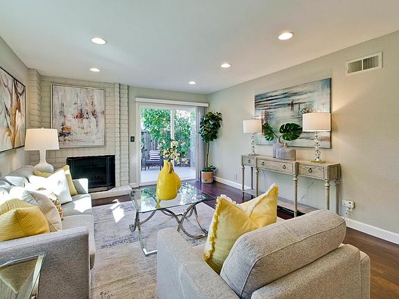 5th image of 20625 Wildflower Ct
