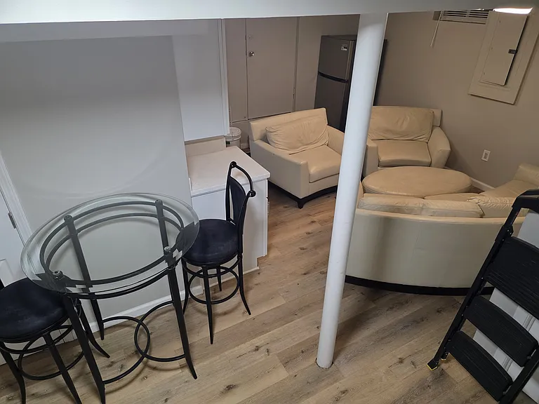 2731 Iowa St — Photo 31