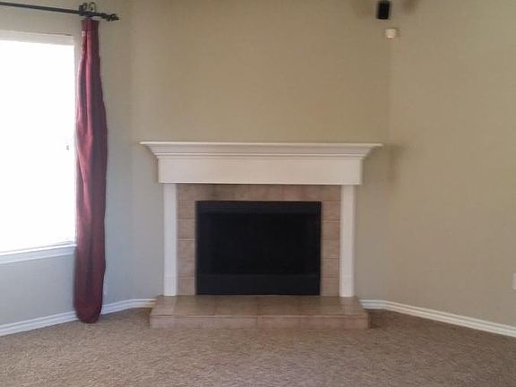 2nd image of 506 E Vista Rdg