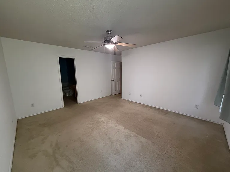 2521 Ensenada Ln — Photo 15