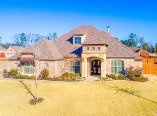 150 Rockrose Dr, Longview, TX 75605