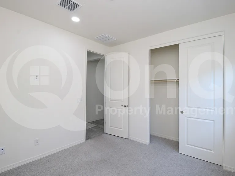 9114 S 167th Dr — Photo 33