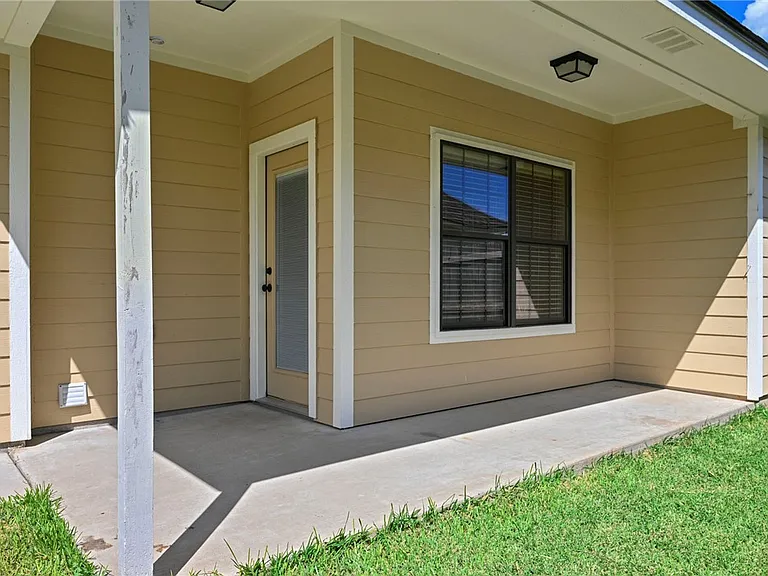 4223 Candace Ct — Photo 16