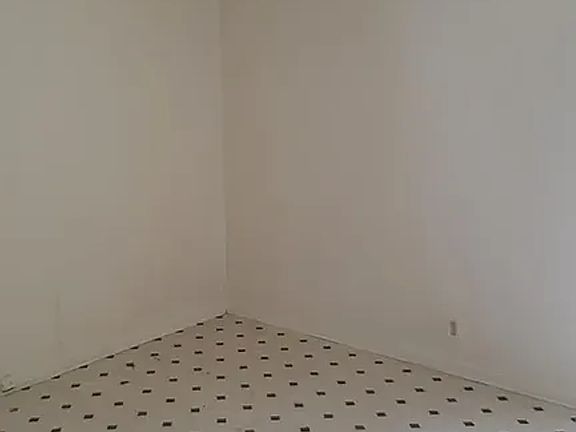 4th image of 4690 Galveston St