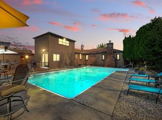 29 Goodhue Ave, Chicopee, MA 01020