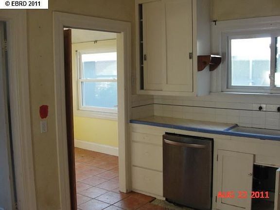2nd image of 2712 Garvin Ave