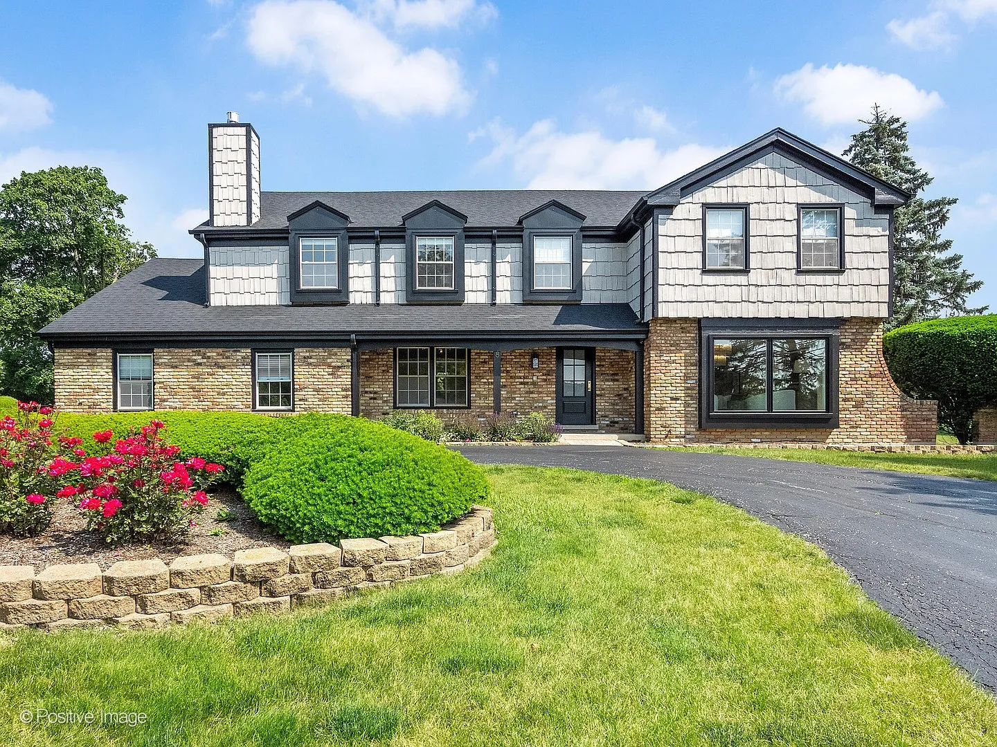 8 Wyndham Ct photo 1