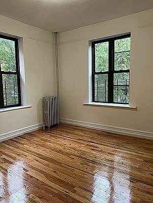 5th image of 1487 Teller Ave