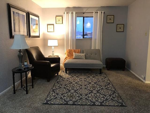 1st image of 309 Sierra Dr SE