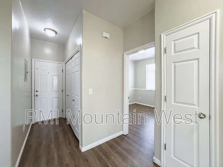 243 N Caleb Dr — Photo 13