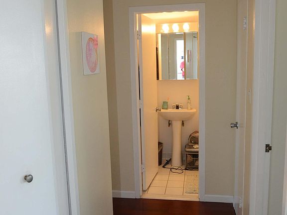 4th image of 3410 N Lake Shore Dr #10N