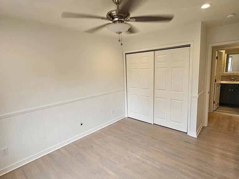801 Dudley Ct #1402 — Photo 27