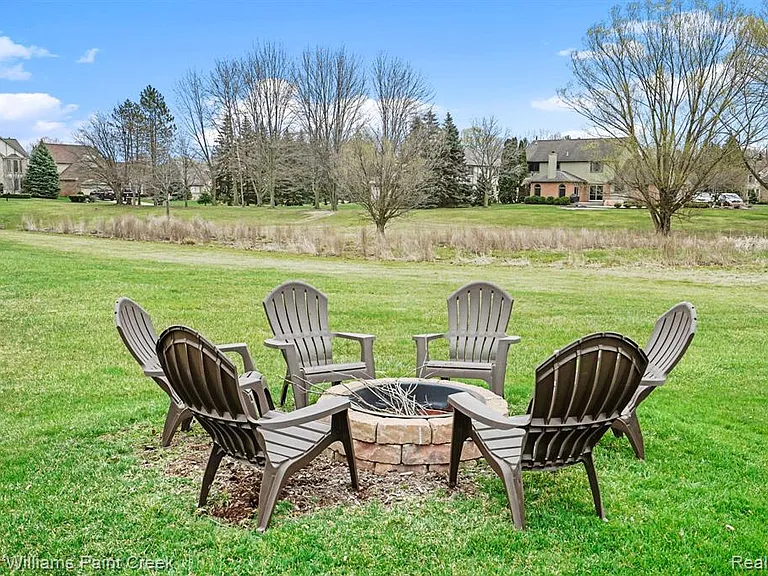 1346 Arbor Creek Dr — Photo 40