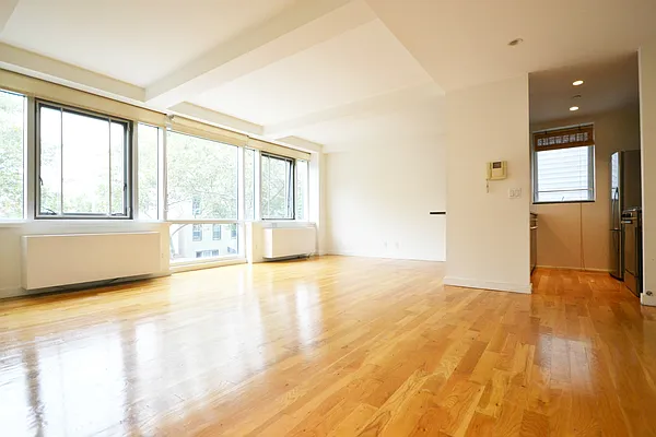 Rented by Bold New York | media 25
