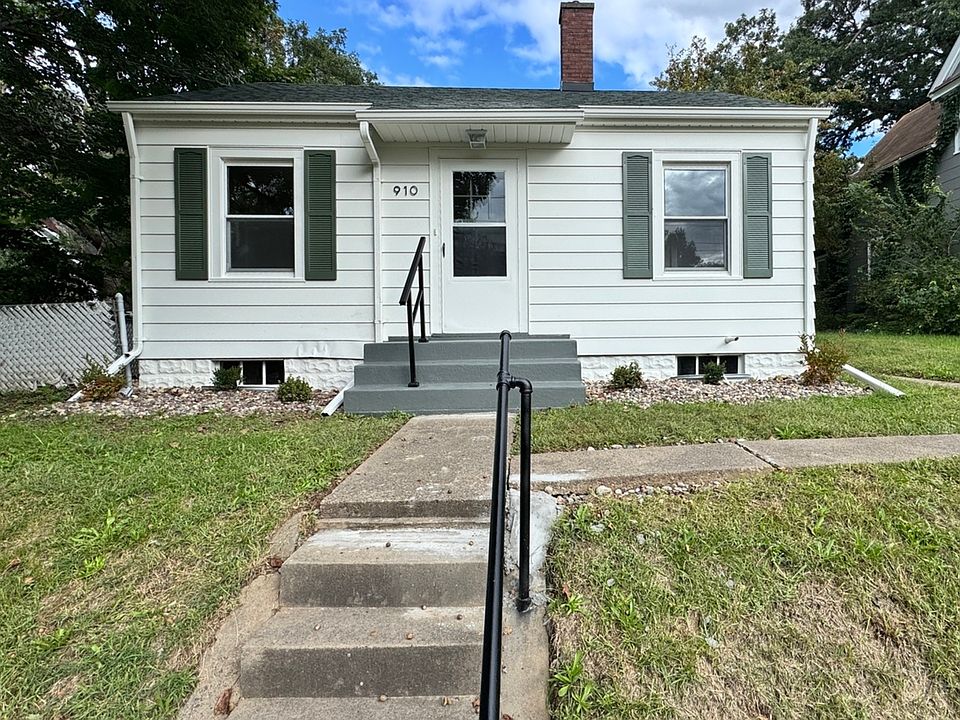 1st image of 910 25th St