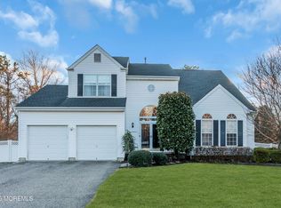 184 Lindsay Lane, Toms River, NJ 08755