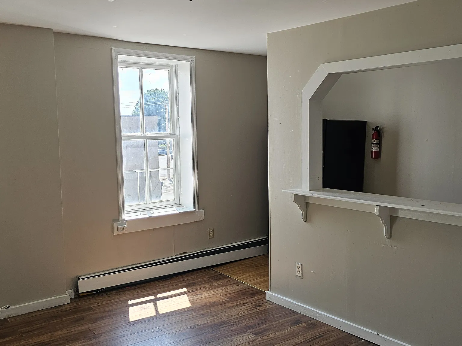 2 bed, 1000 sqft, $1,350 — Photo 1