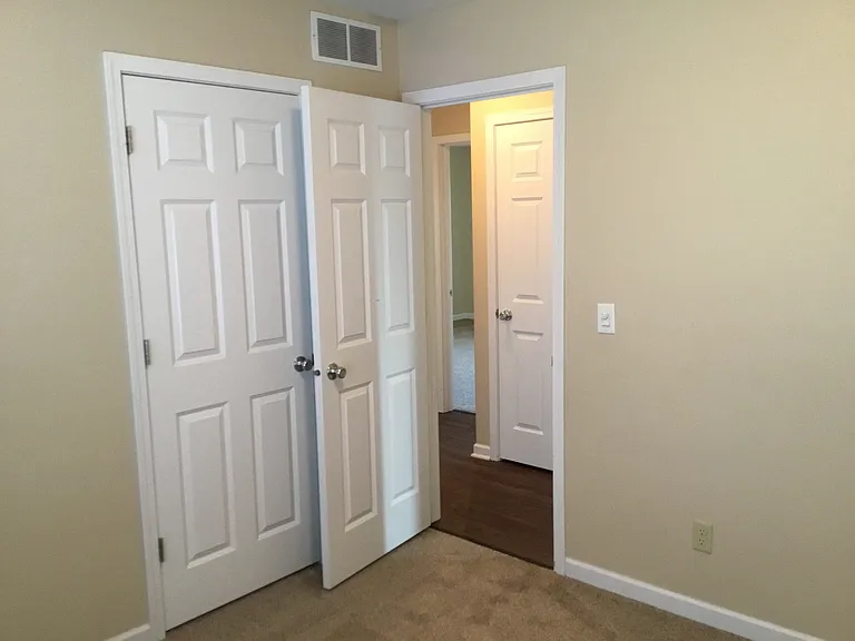 6328 Sunnybrook Ln — Photo 16