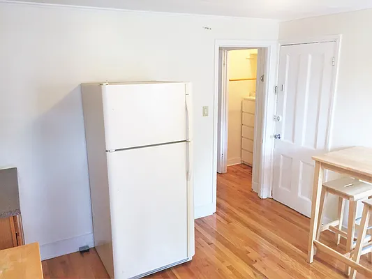 Rented by Remax Real Estate Professionals | media 19