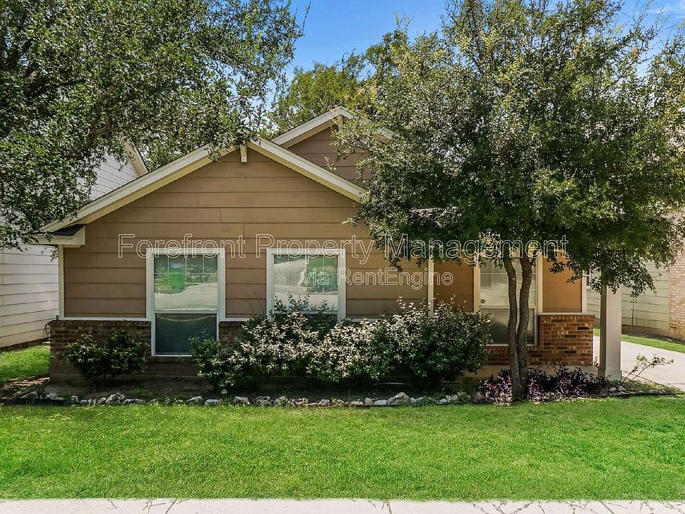 1st image of 539 Willow Grove Dr