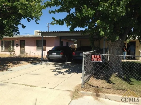 1812 Airport Dr, Bakersfield, CA 93308