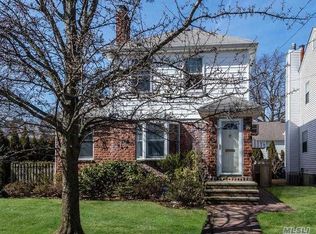 76 Irma Ave, Port Washington, NY 11050
