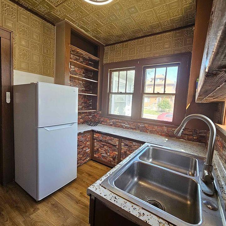 1st image of 710 S Park St #1