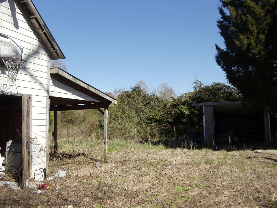 2nd image of 311 Bear Creek Rd