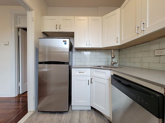 2nd image of 25-23 31st Ave Unit D55