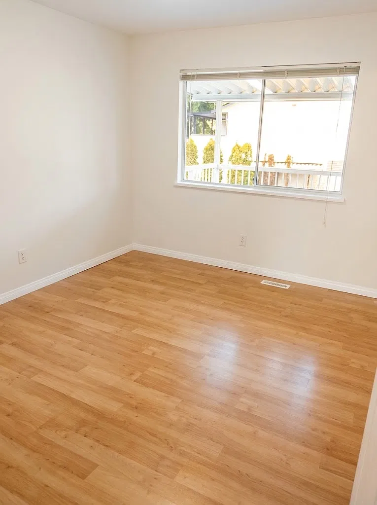 4 bed, $3,350 — Photo 3