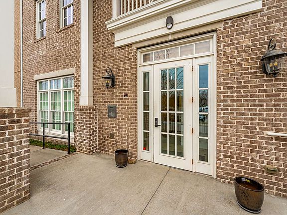2nd image of 6000 Keats St Unit 301
