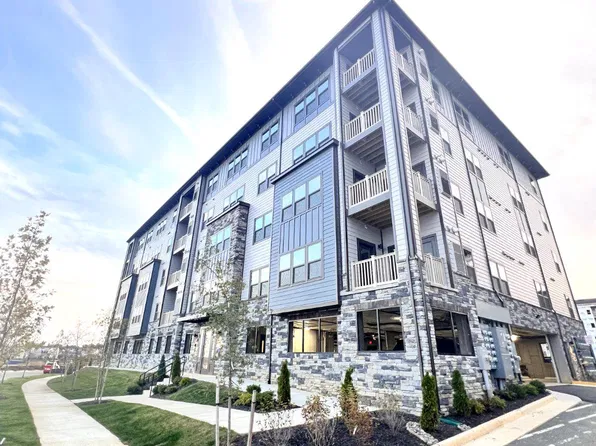 1570 River Heritage Blvd, Dumfries, VA 22026
