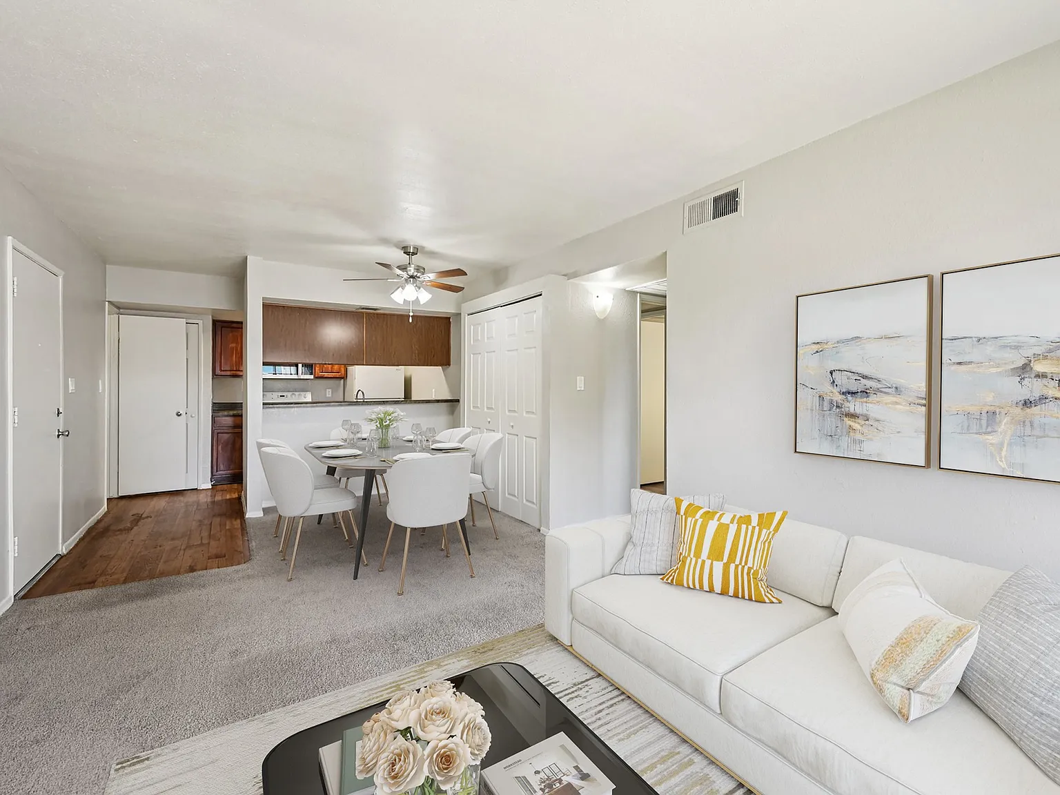 Sycamore Square Apartments — Photo 2