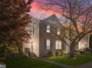 15719 Lansdale Pl, Dumfries, VA 22025